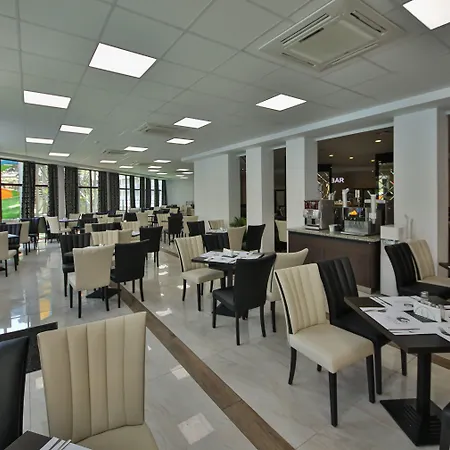 Prestige And Aquapark Отель Варна