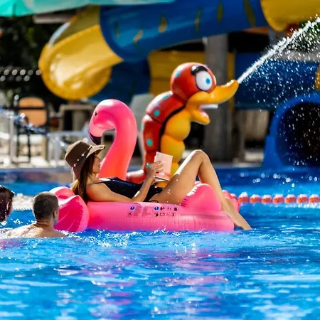 Prestige And Aquapark Hotell Varna