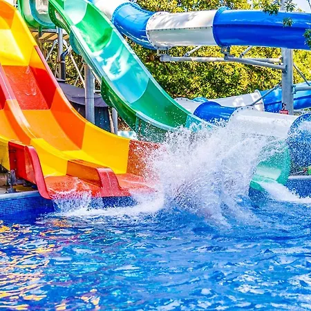 Prestige And Aquapark Hotell