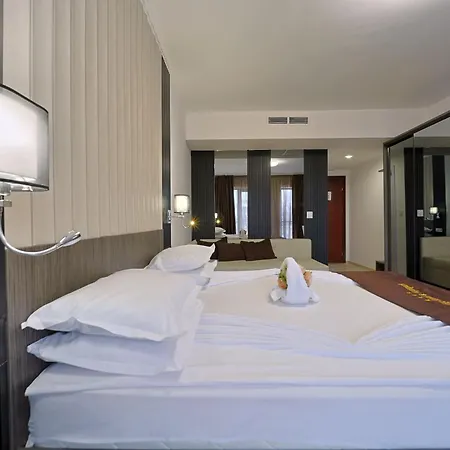Prestige And Aquapark 4* Varna