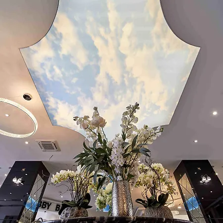 Prestige And Aquapark Hotel